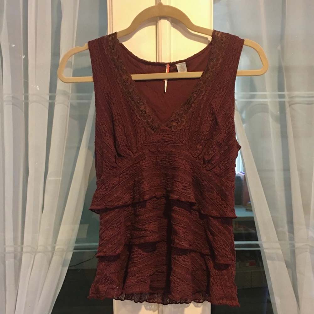 Maroon lace tank top
